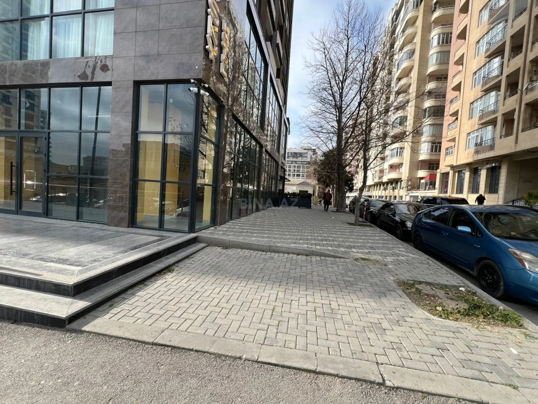 Kirayə verilir obyekt 260 m²