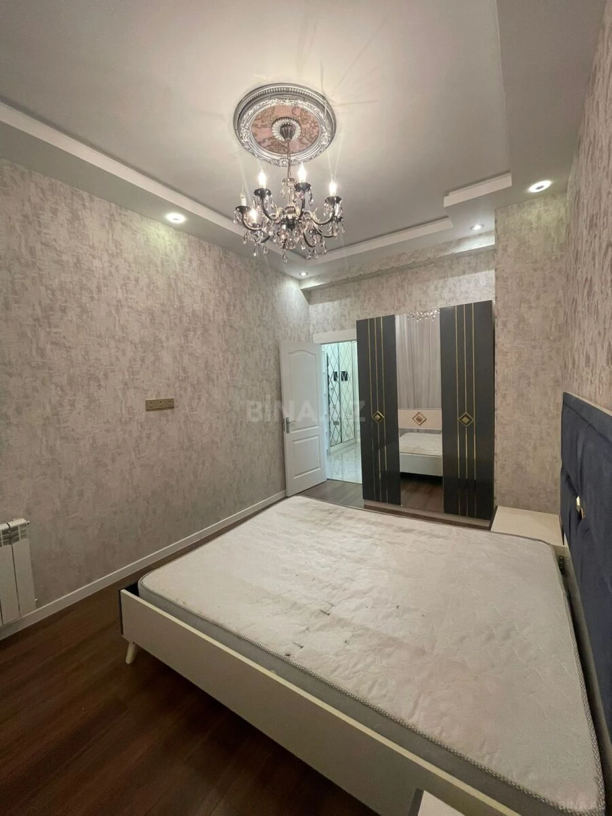 Kirayə verilir 2 otaqlı mənzil 65 m²