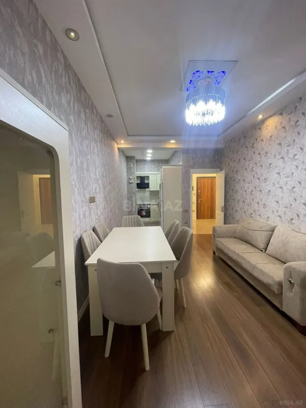 Kirayə verilir 2 otaqlı mənzil 65 m²