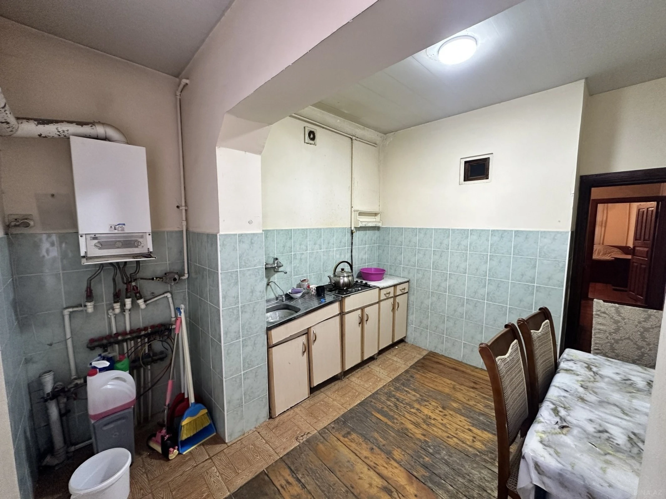 Satılır 4 otaqlı mənzil 100 m²