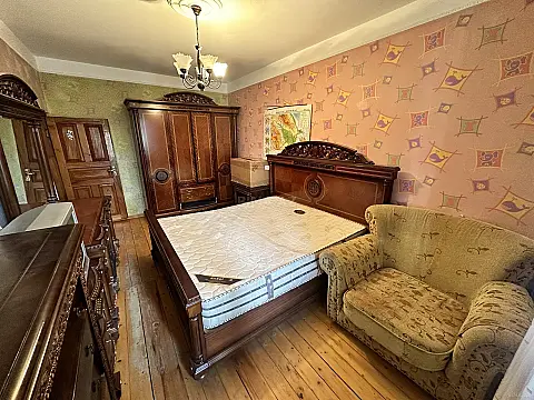 Satılır 4 otaqlı mənzil 100 m²