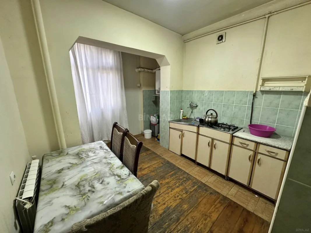 Satılır 4 otaqlı mənzil 100 m²