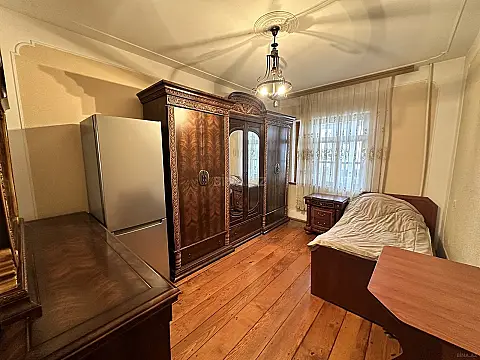 Satılır 4 otaqlı mənzil 100 m²