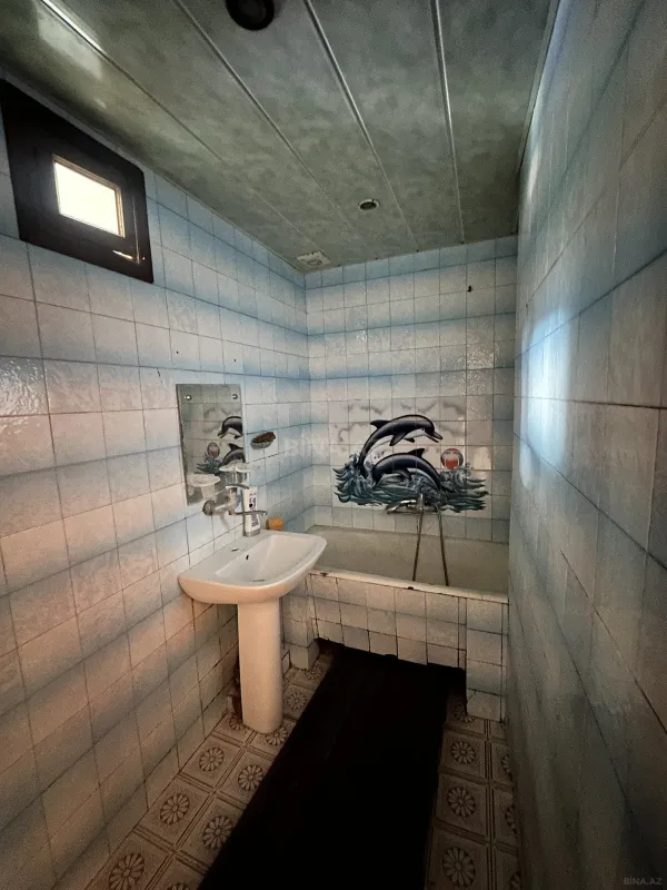 Satılır 4 otaqlı mənzil 100 m²