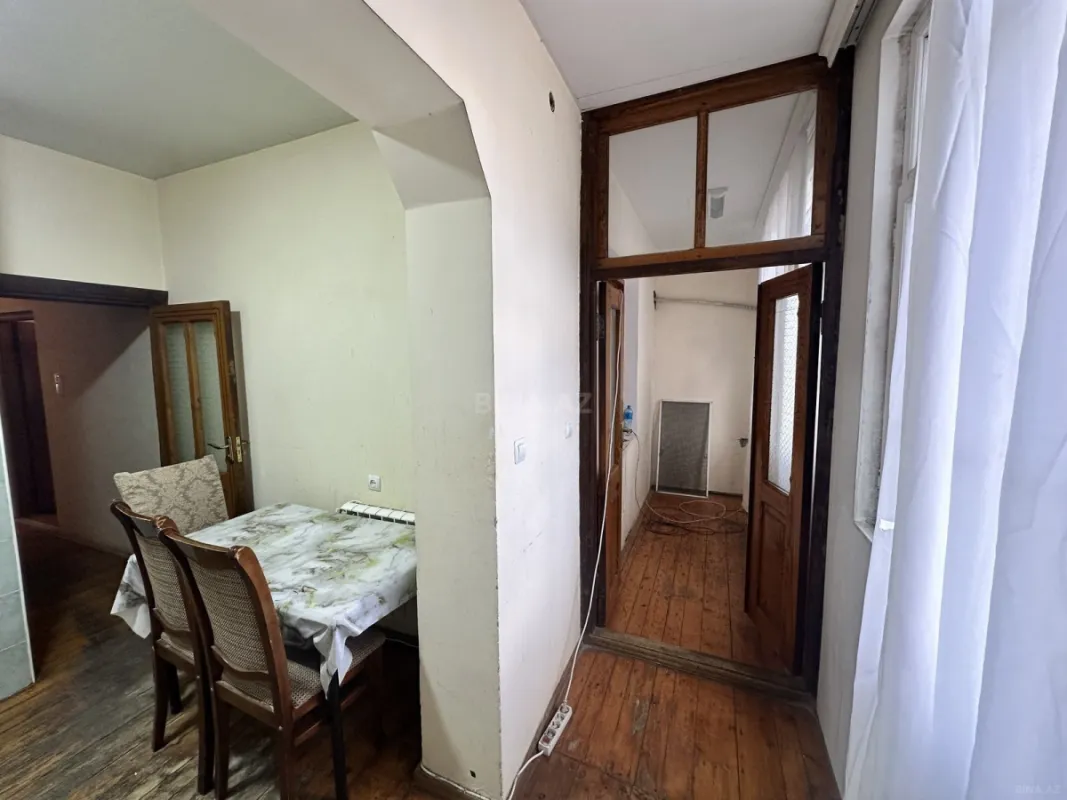Satılır 4 otaqlı mənzil 100 m²