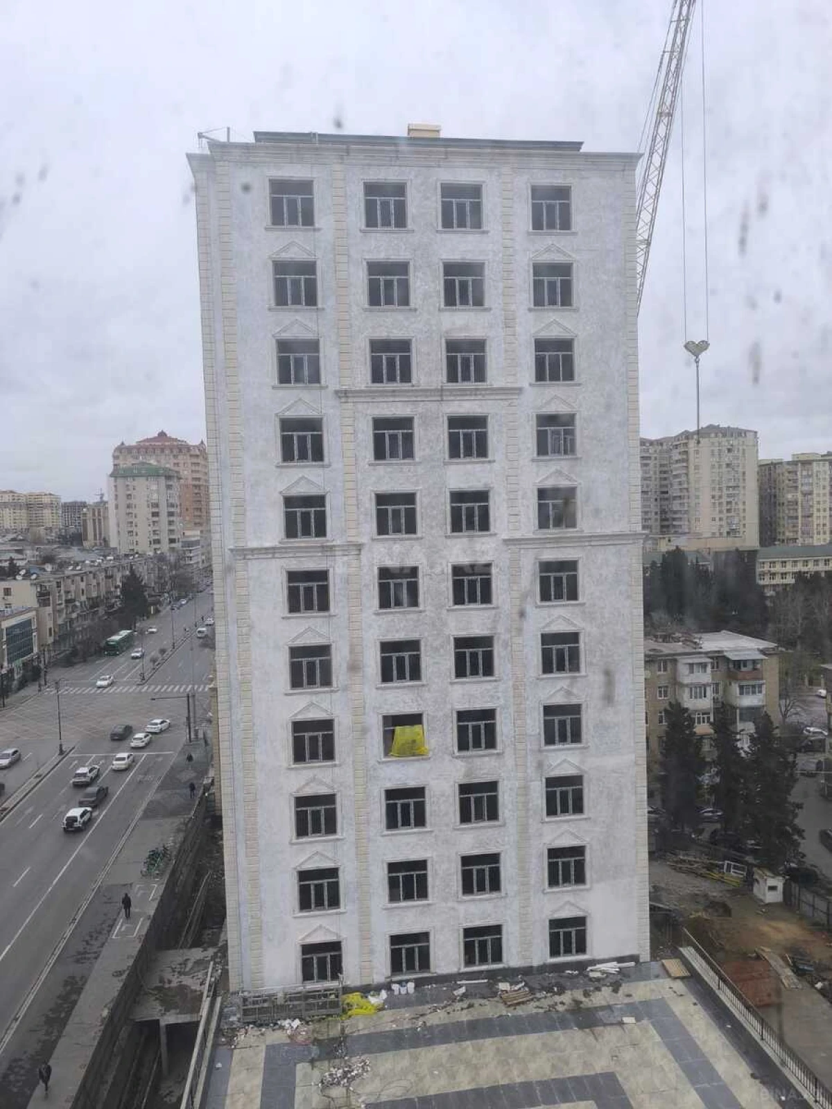 Satılır 3 otaqlı mənzil 98 m²