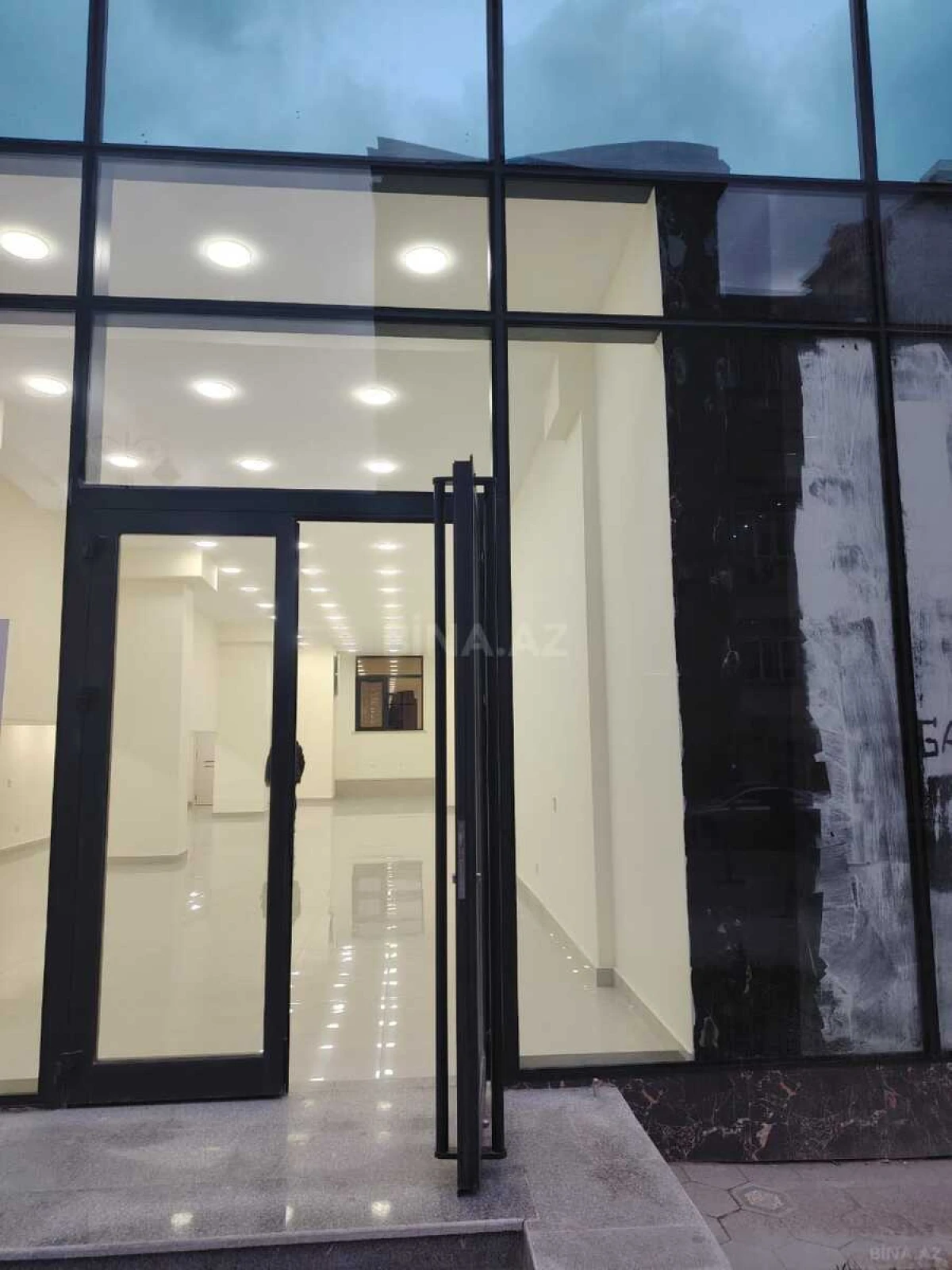 Kirayə verilir obyekt 130 m²