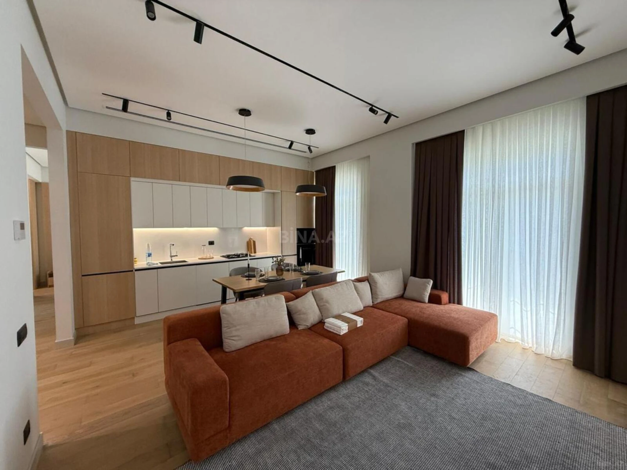 Satılır 2 otaqlı mənzil 78 m²
