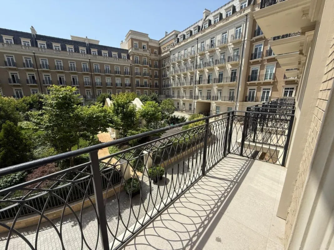 Satılır 2 otaqlı mənzil 78 m²