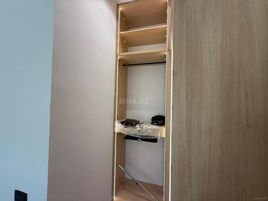 Satılır 2 otaqlı mənzil 78 m²