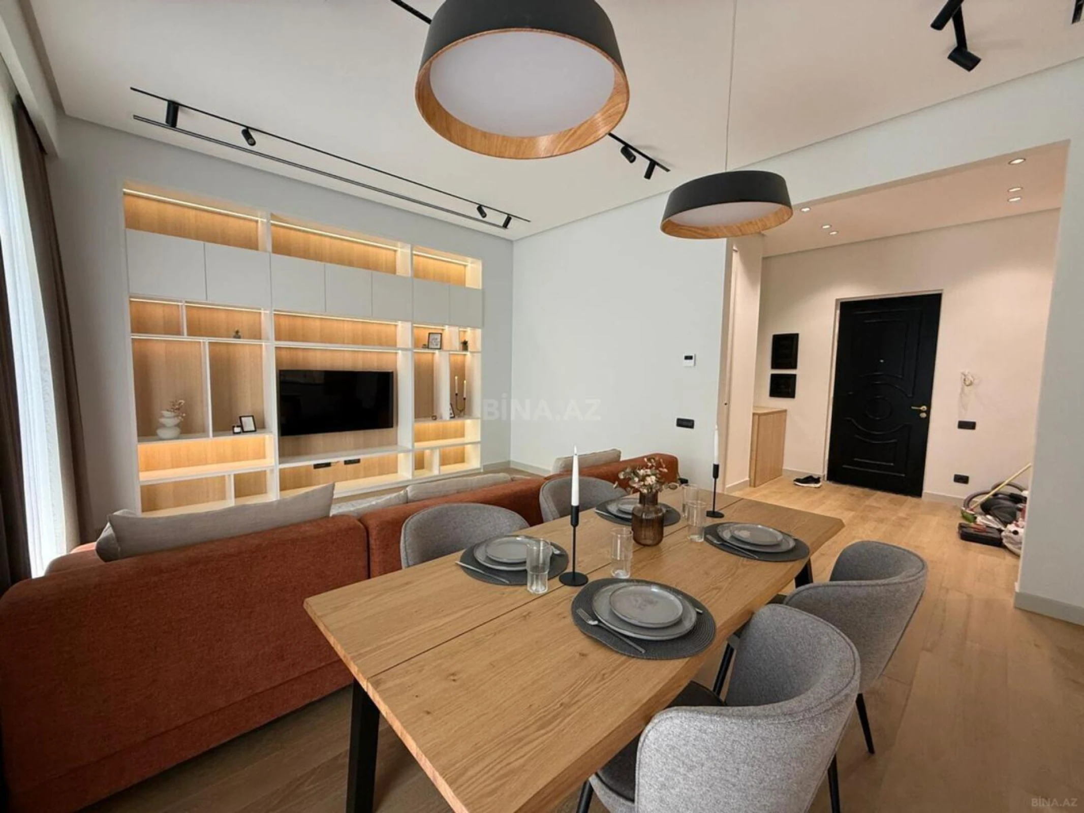 Satılır 2 otaqlı mənzil 78 m²