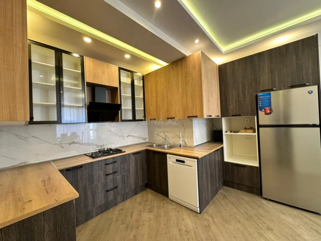 Satılır 3 otaqlı mənzil 101 m²