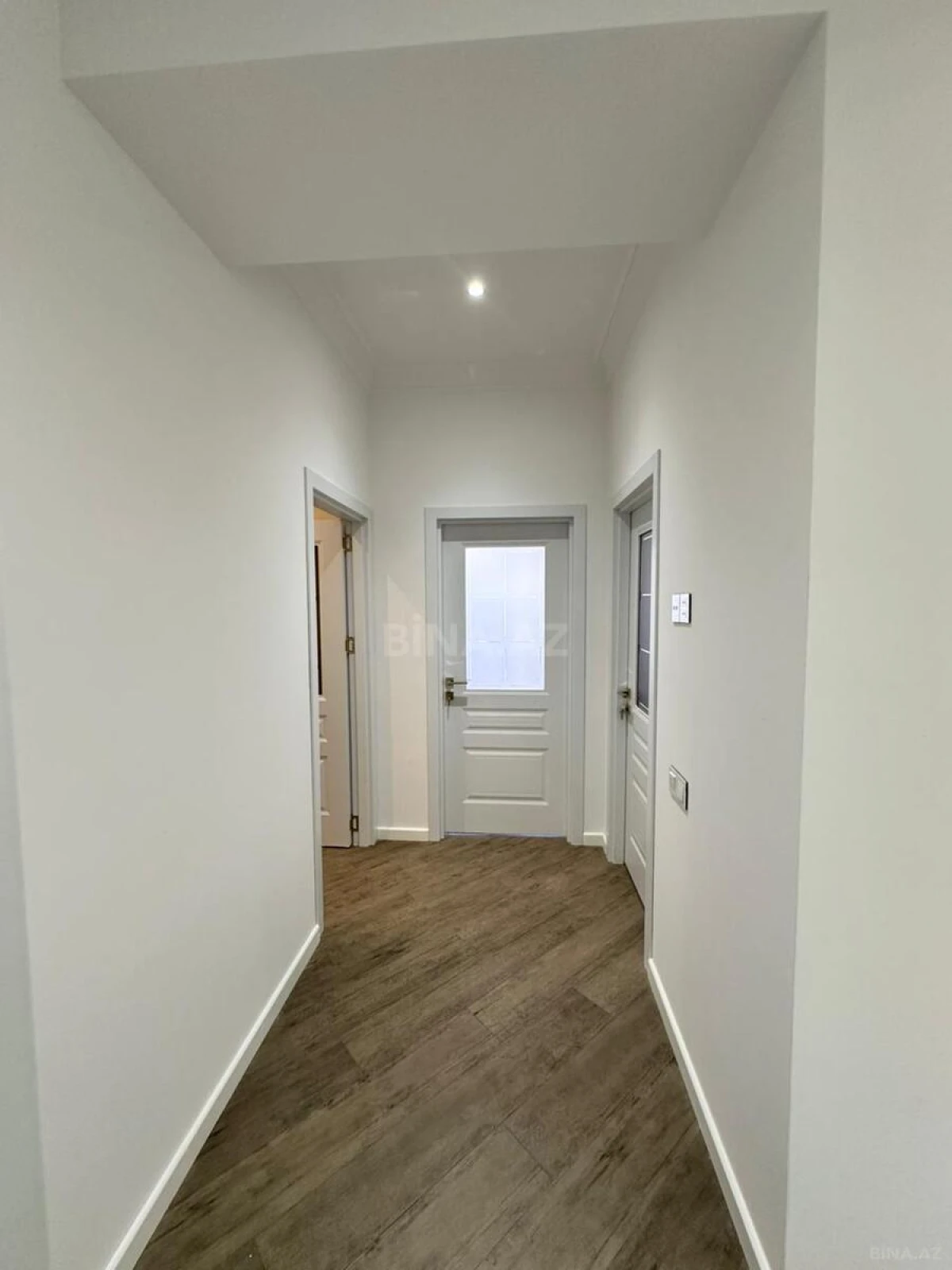 Satılır 3 otaqlı mənzil 101 m²