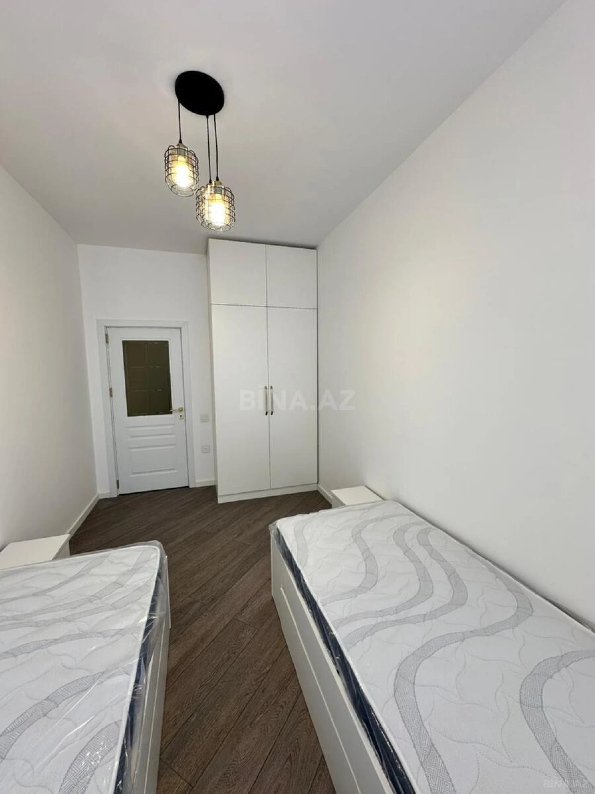 Satılır 3 otaqlı mənzil 101 m²