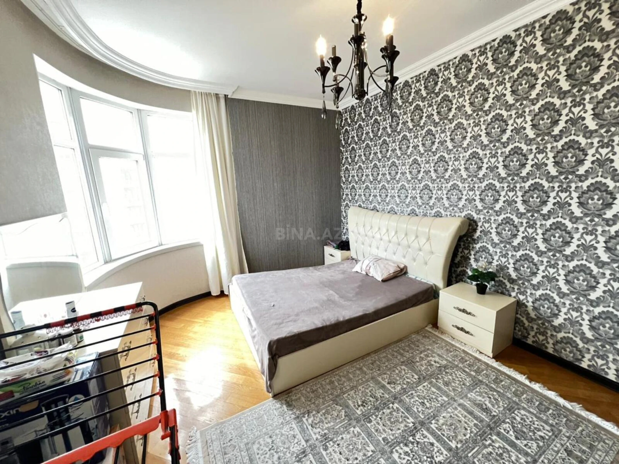 Satılır 3 otaqlı mənzil 150 m²