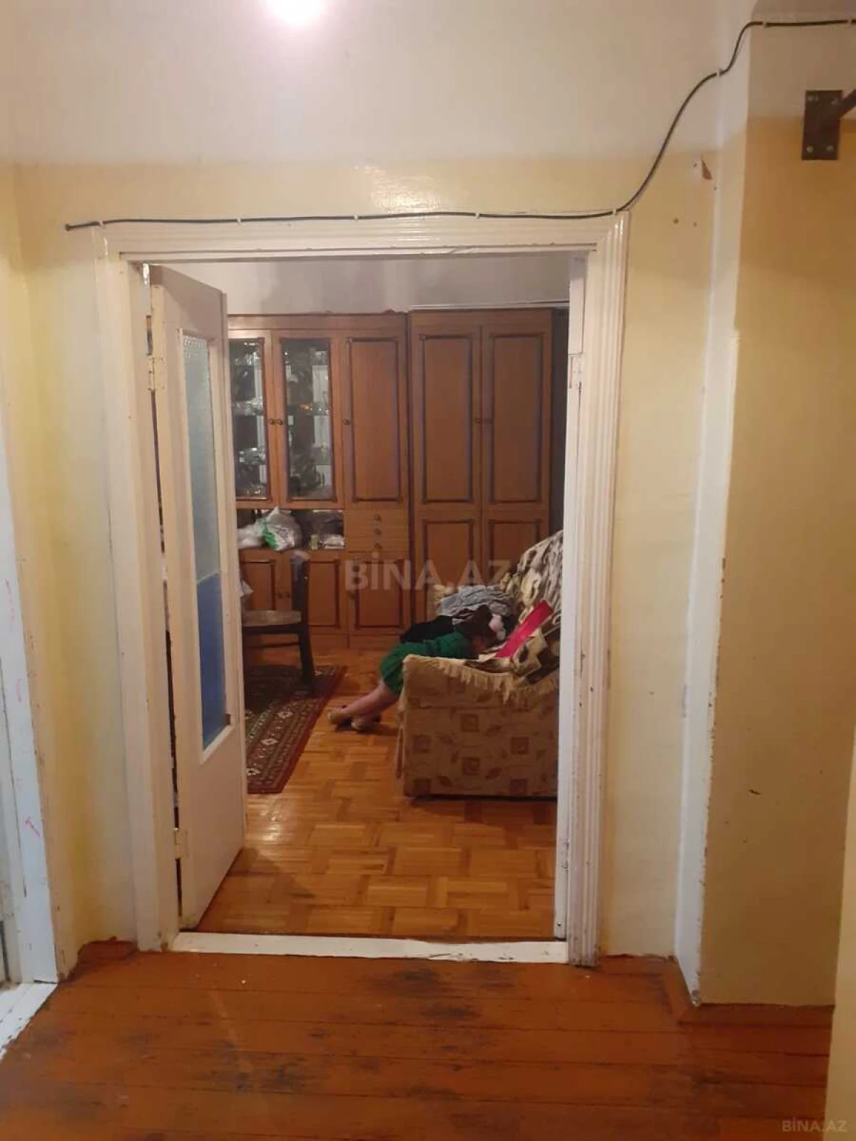 Satılır 5 otaqlı mənzil 130 m²