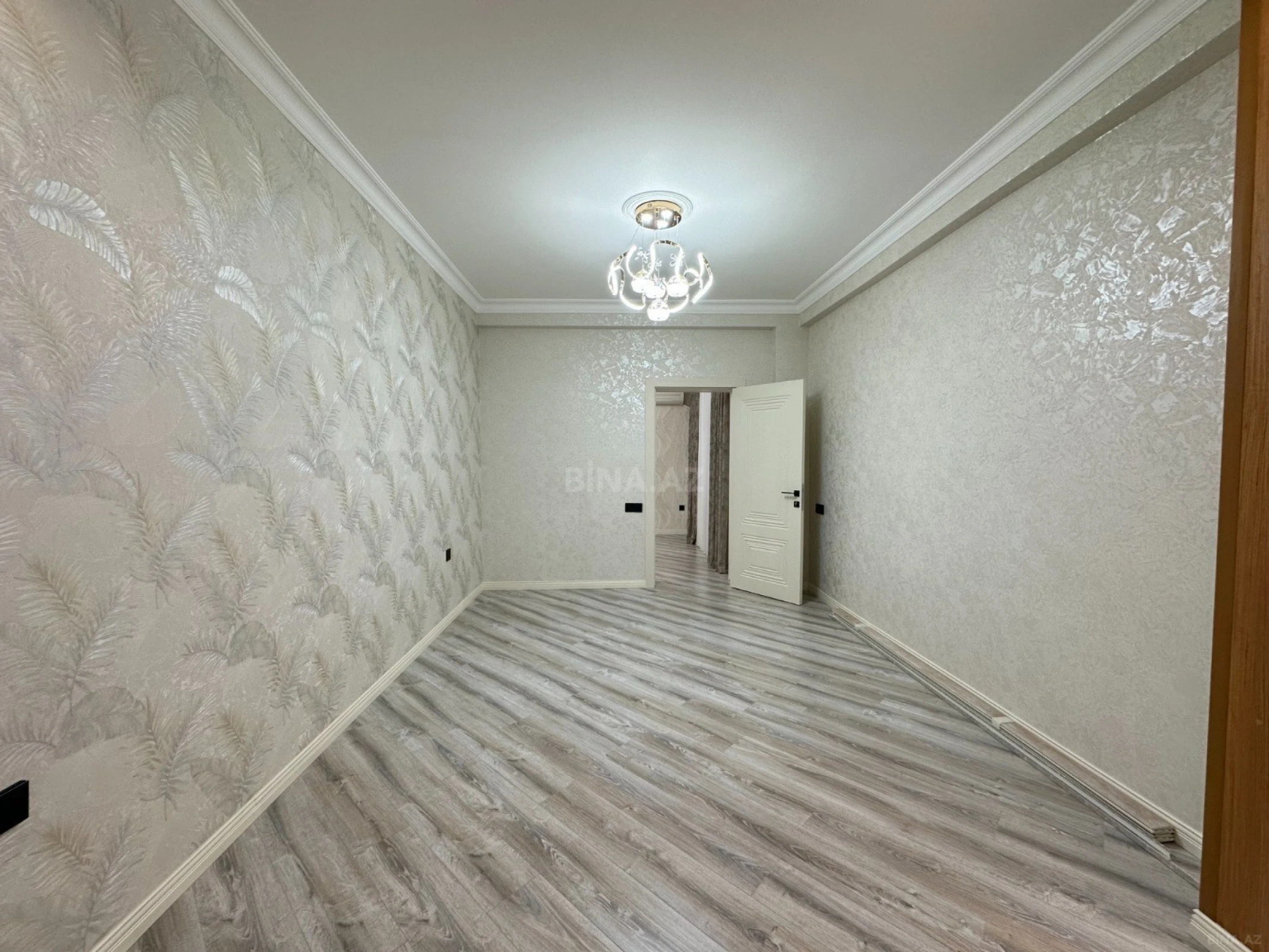 Satılır 3 otaqlı mənzil 90 m²