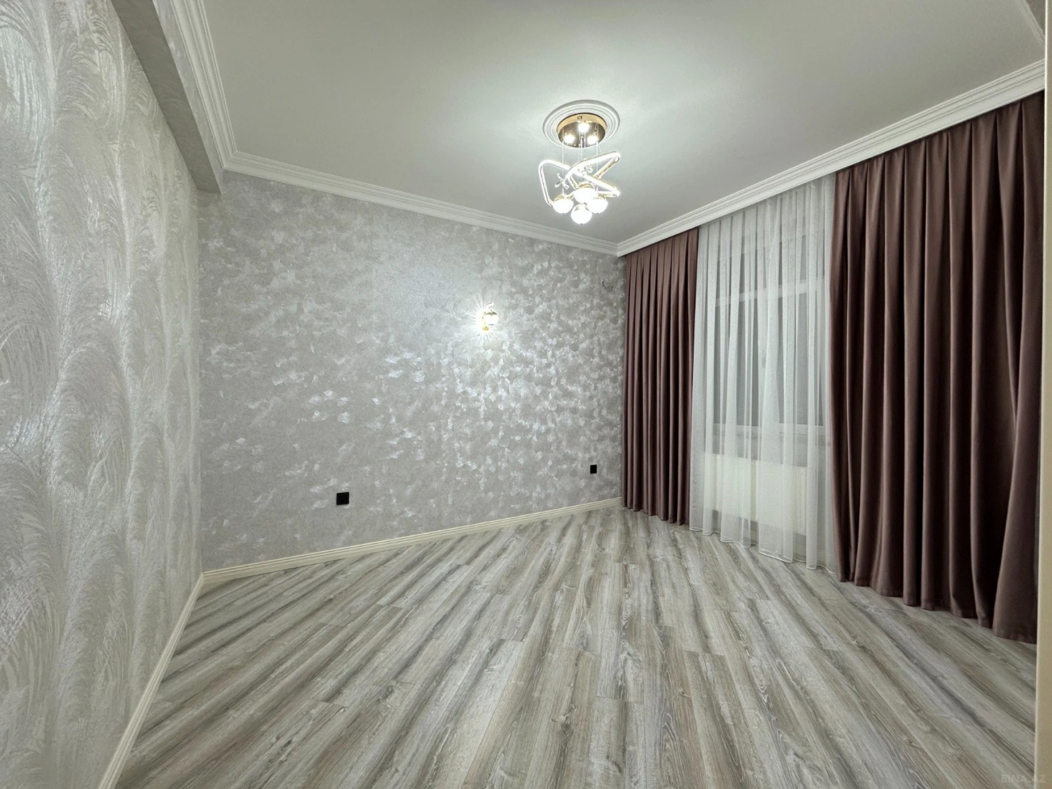 Satılır 3 otaqlı mənzil 90 m²