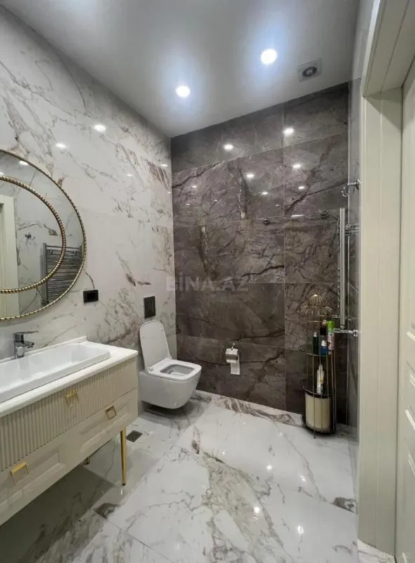 Satılır 3 otaqlı mənzil 165 m²
