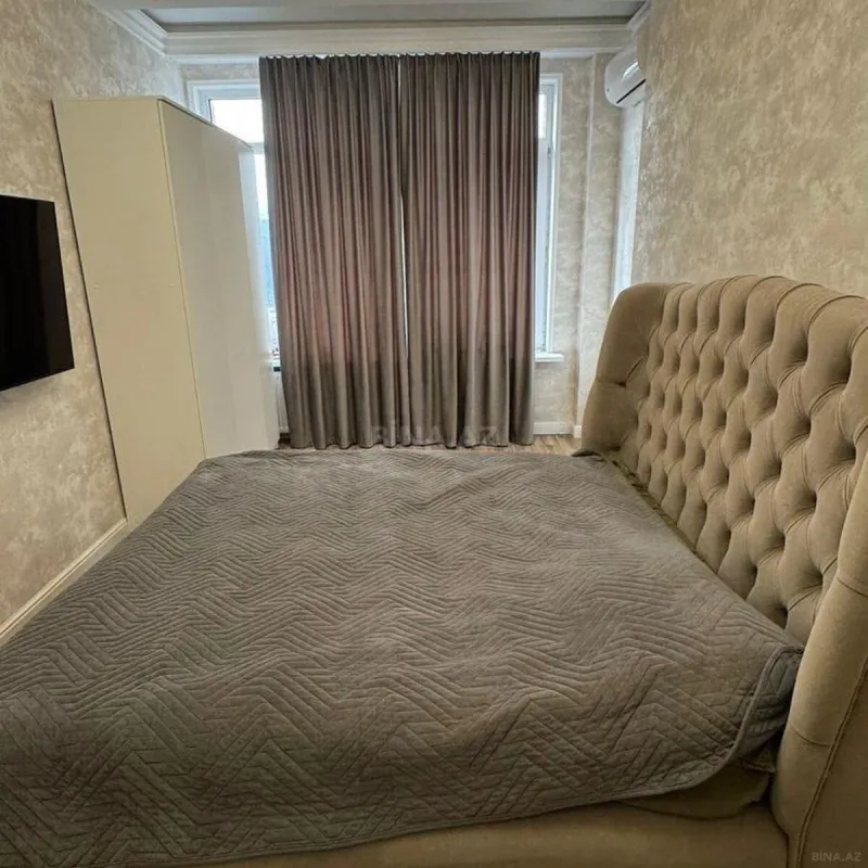 Kirayə verilir 2 otaqlı mənzil 90 m²