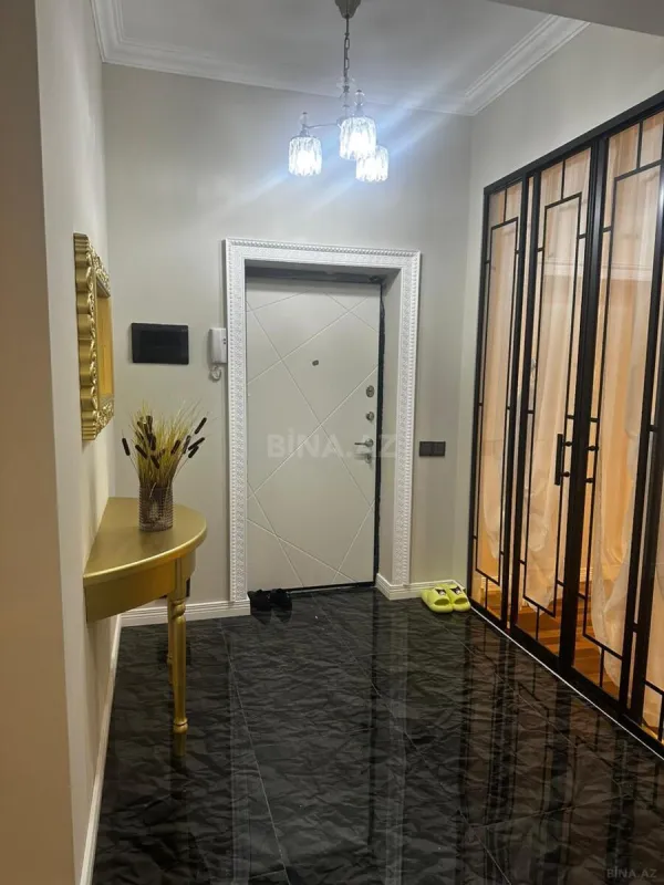 Satılır 3 otaqlı mənzil 100 m²