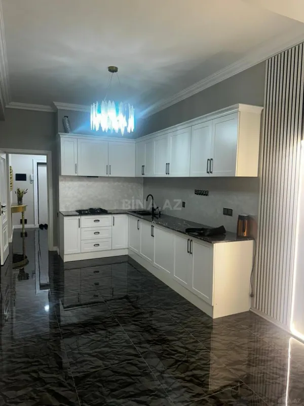 Satılır 3 otaqlı mənzil 100 m²