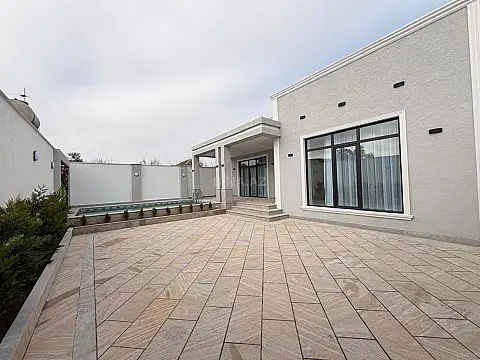 Satılır 3 otaqlı həyət evi 142 m²