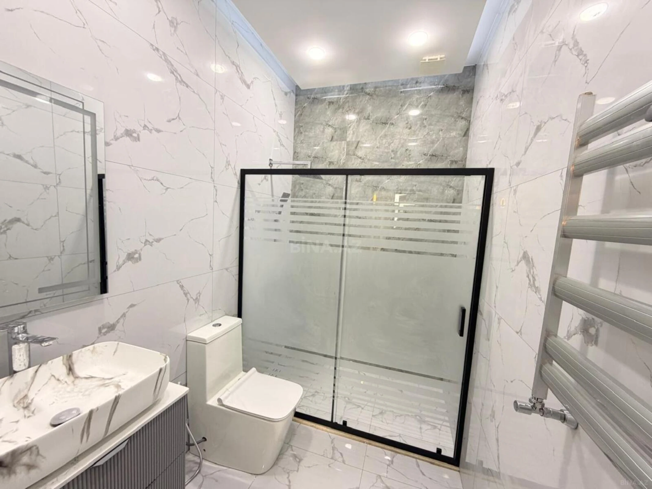 Satılır 3 otaqlı həyət evi 142 m²