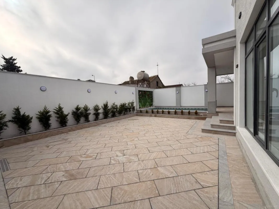 Satılır 3 otaqlı həyət evi 142 m²