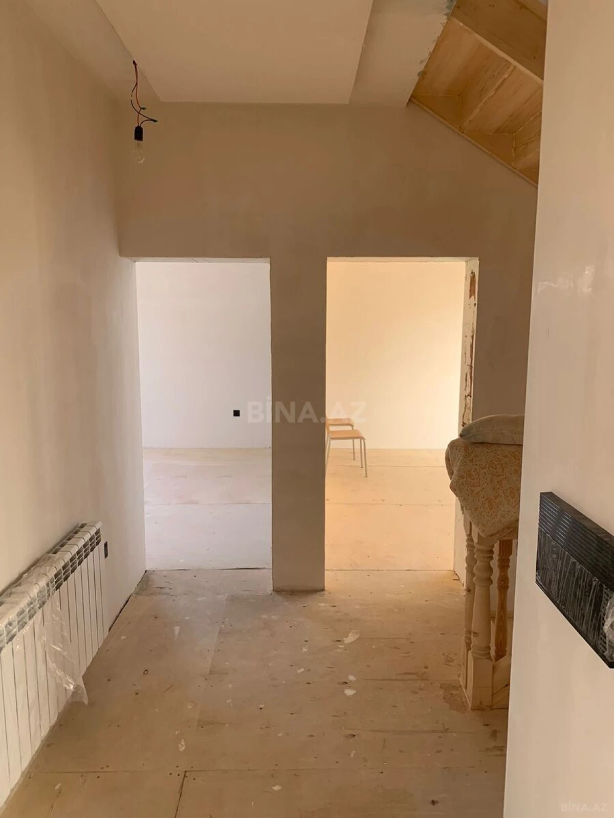 Satılır 7 otaqlı həyət evi 390 m²