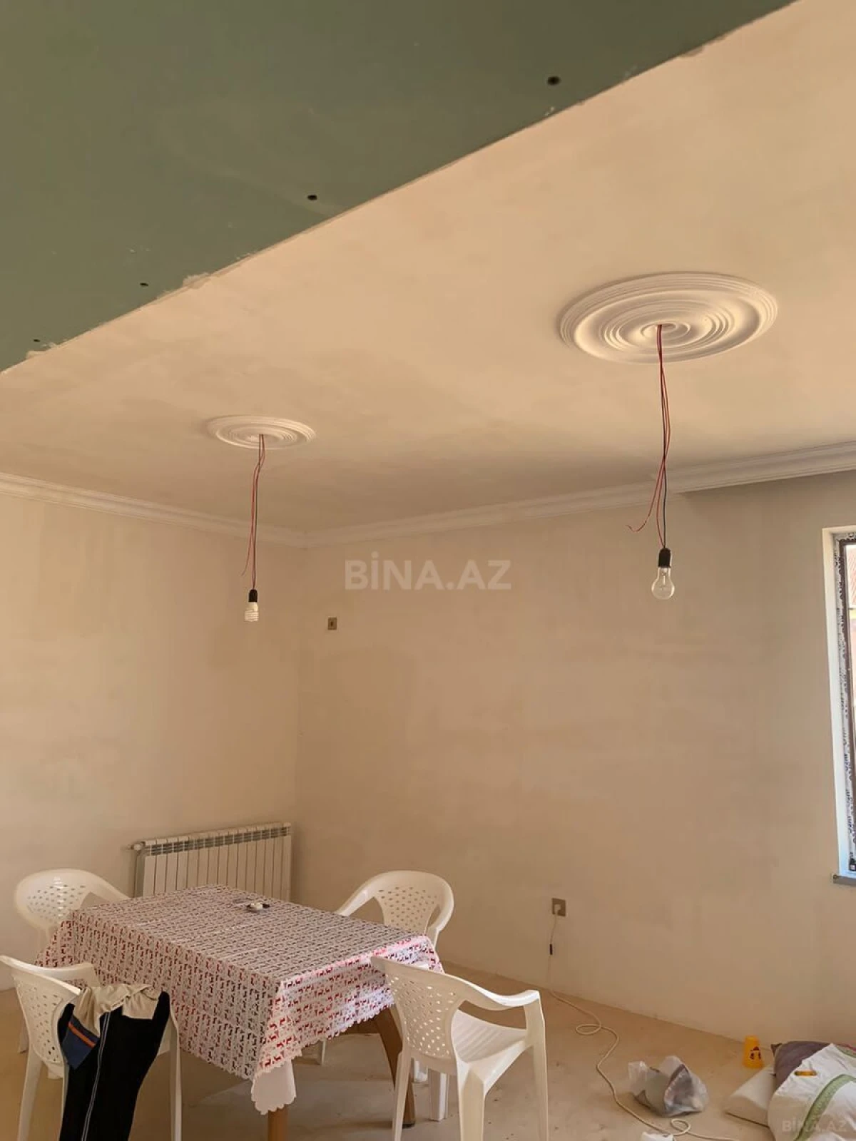 Satılır 7 otaqlı həyət evi 390 m²