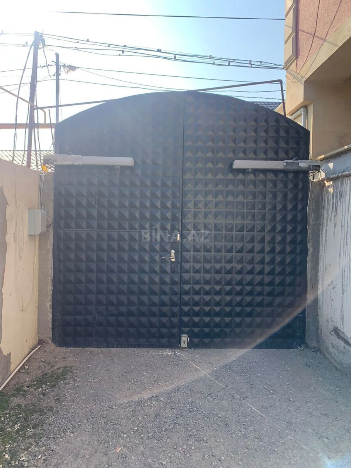 Satılır 7 otaqlı həyət evi 390 m²