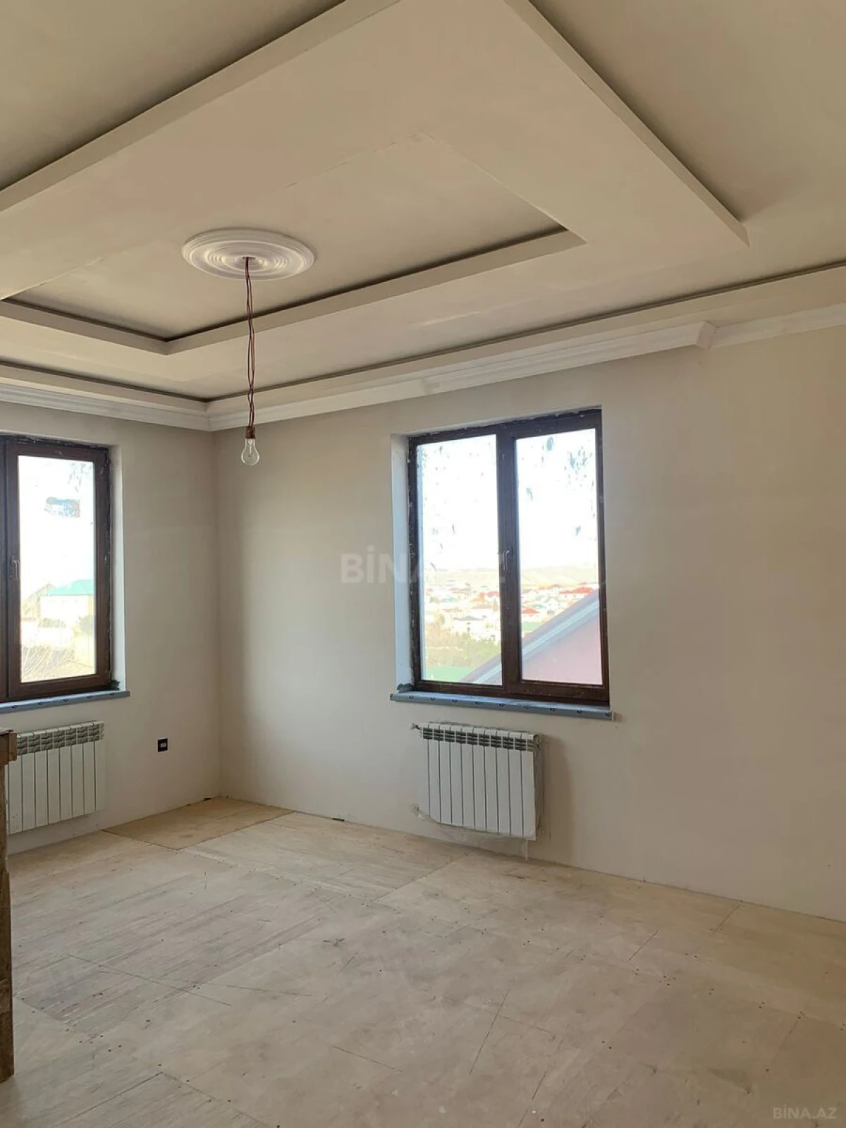 Satılır 7 otaqlı həyət evi 390 m²
