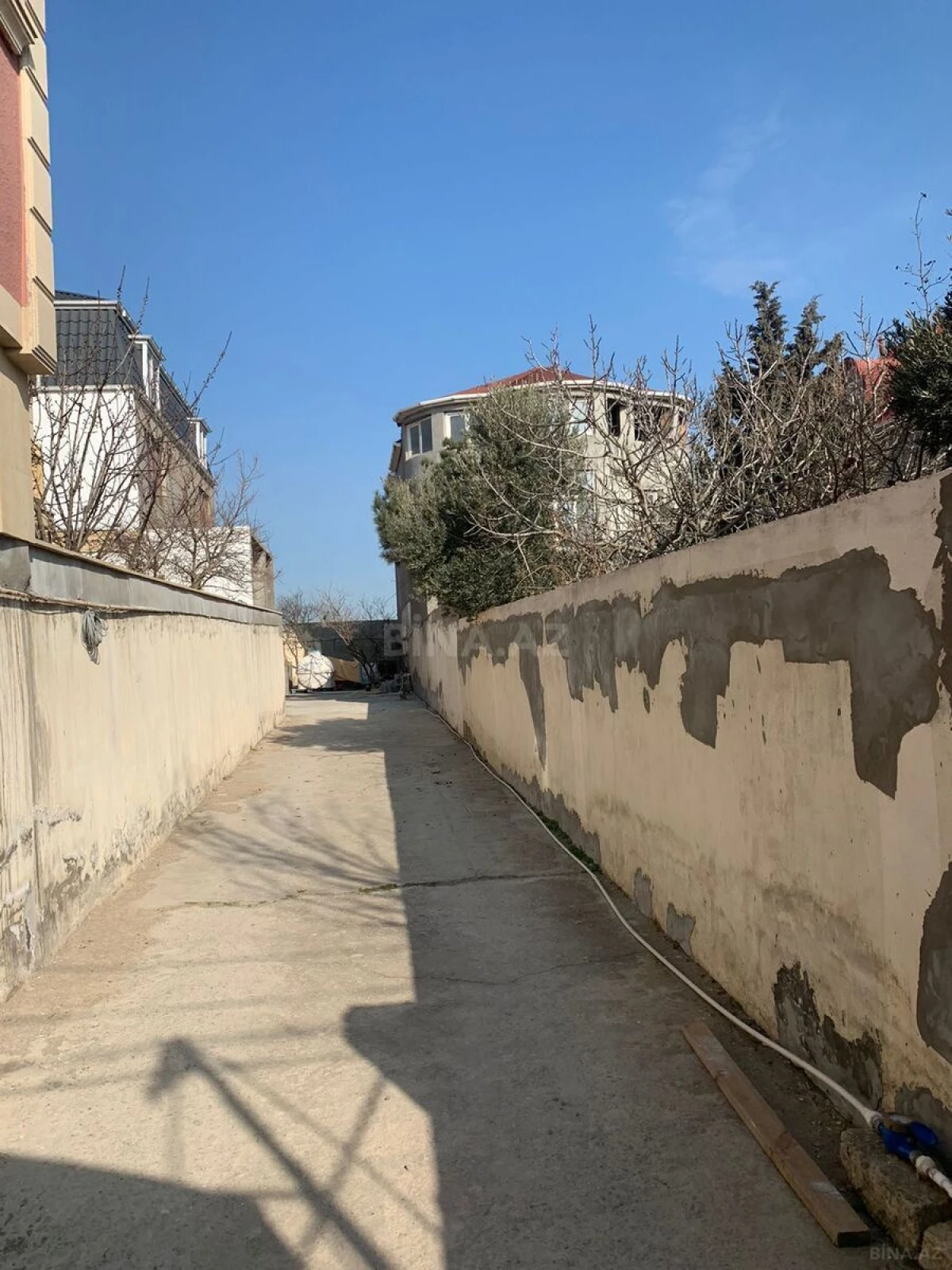 Satılır 7 otaqlı həyət evi 390 m²