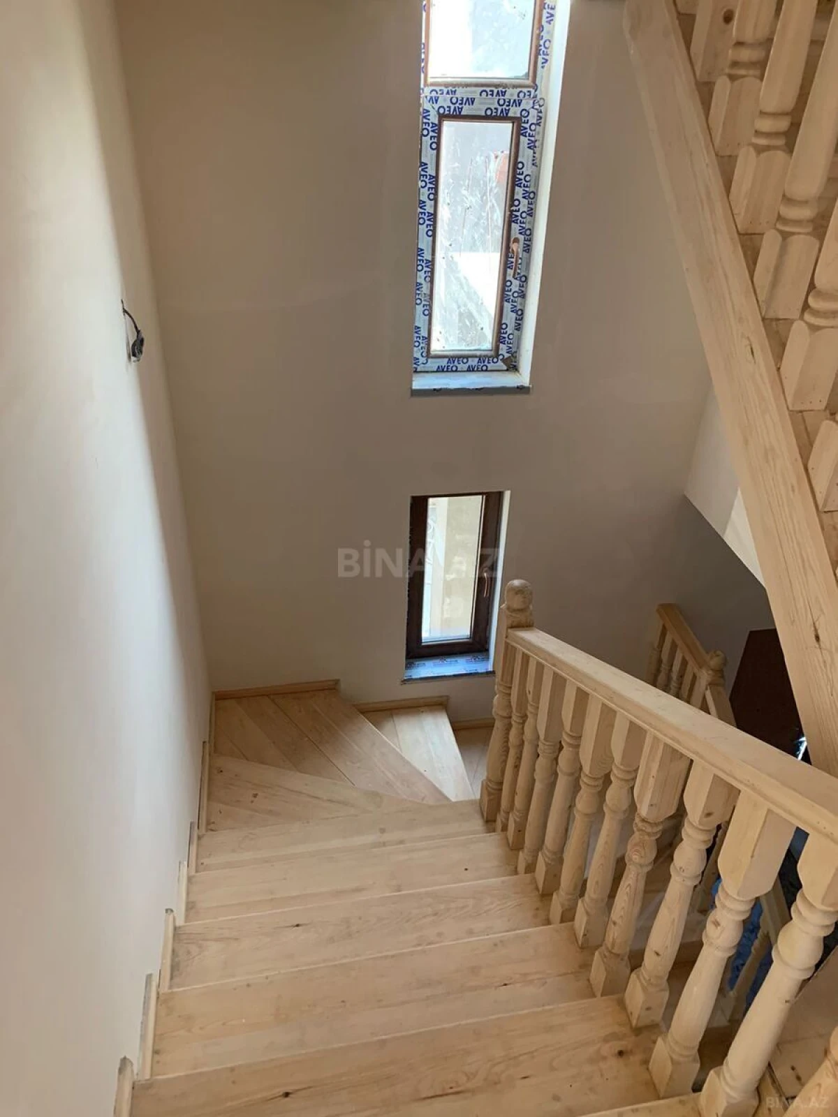 Satılır 7 otaqlı həyət evi 390 m²