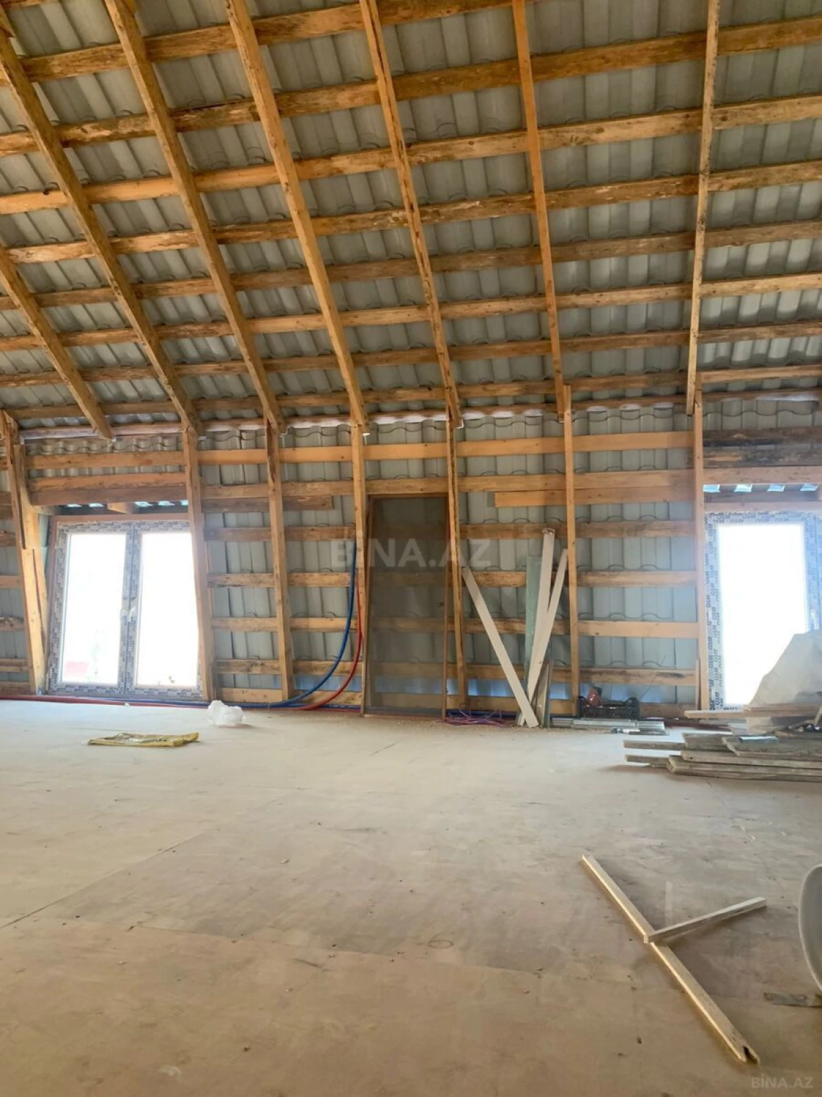 Satılır 7 otaqlı həyət evi 390 m²