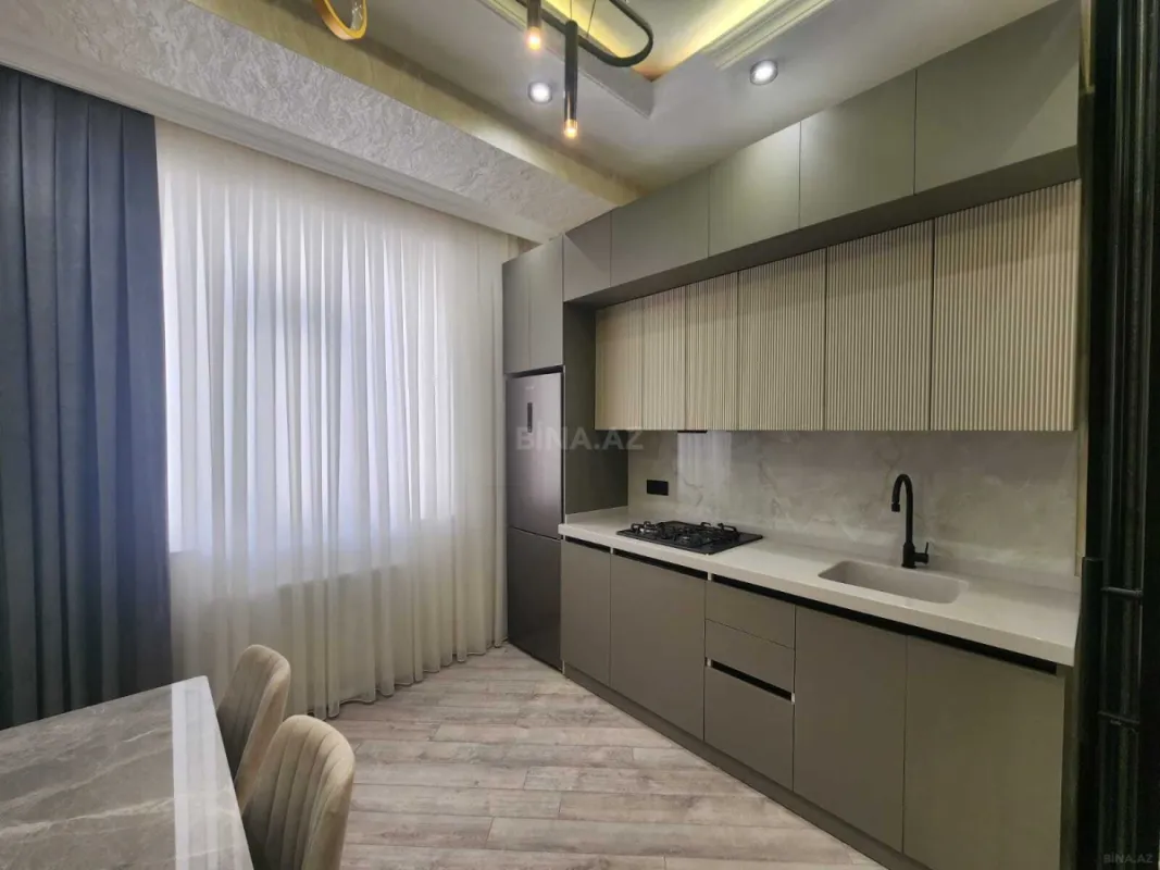 Kirayə verilir 2 otaqlı mənzil 70 m²
