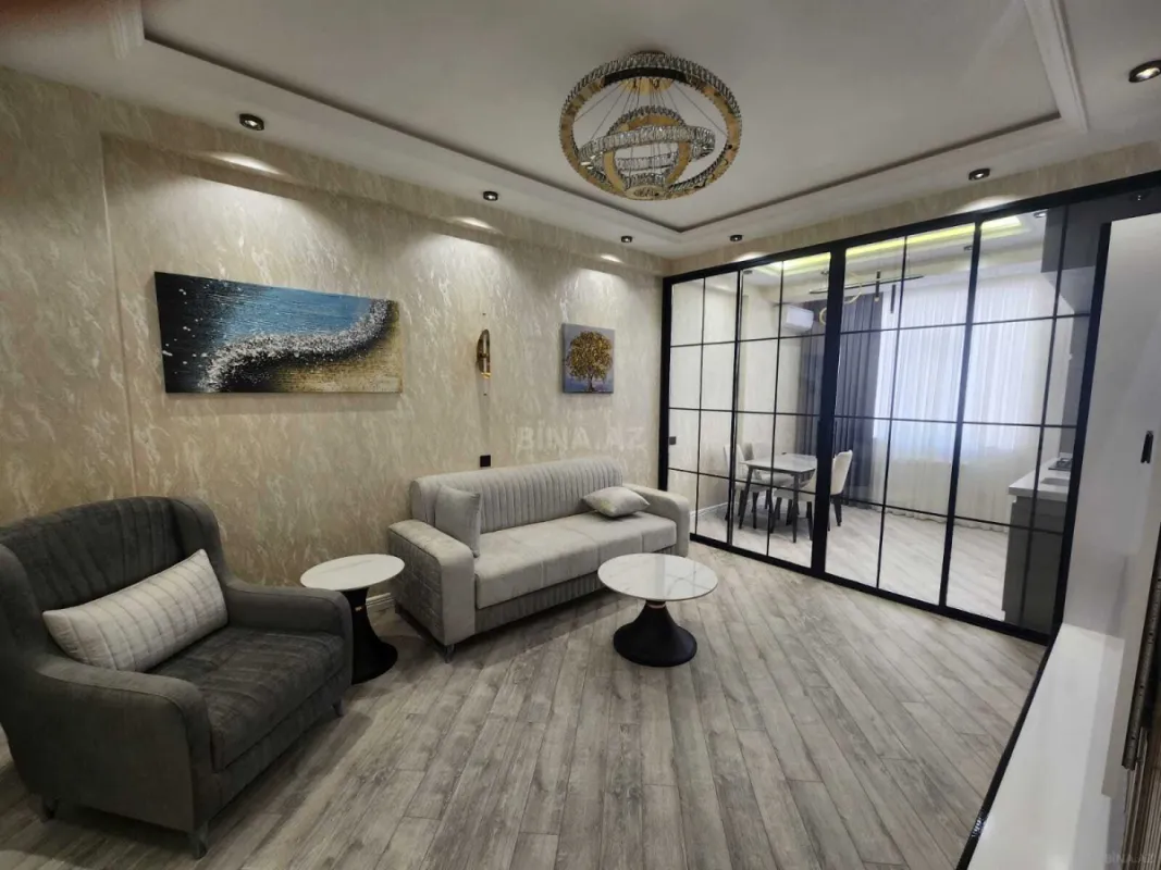 Kirayə verilir 2 otaqlı mənzil 70 m²