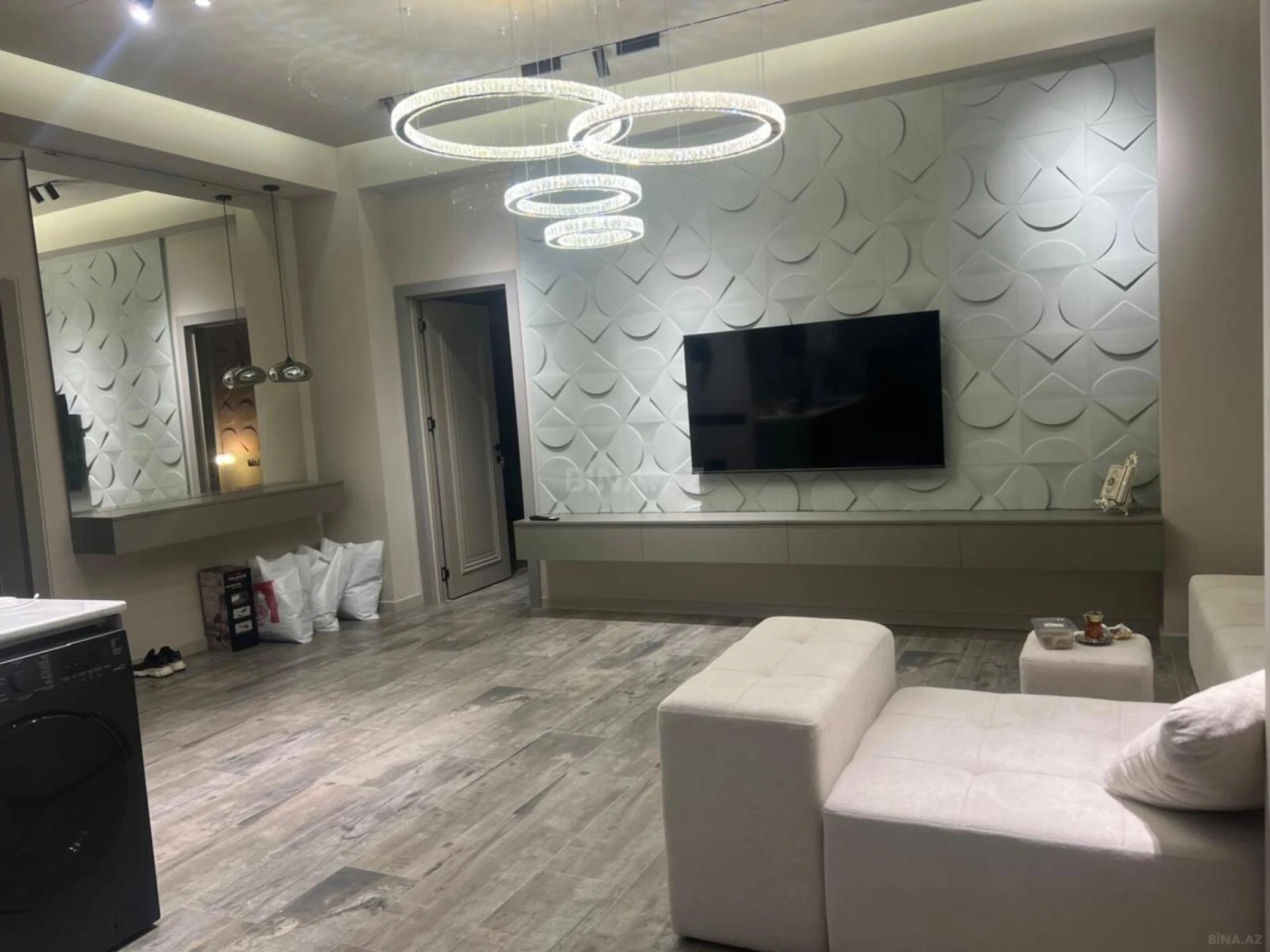 Satılır 2 otaqlı mənzil 75 m²