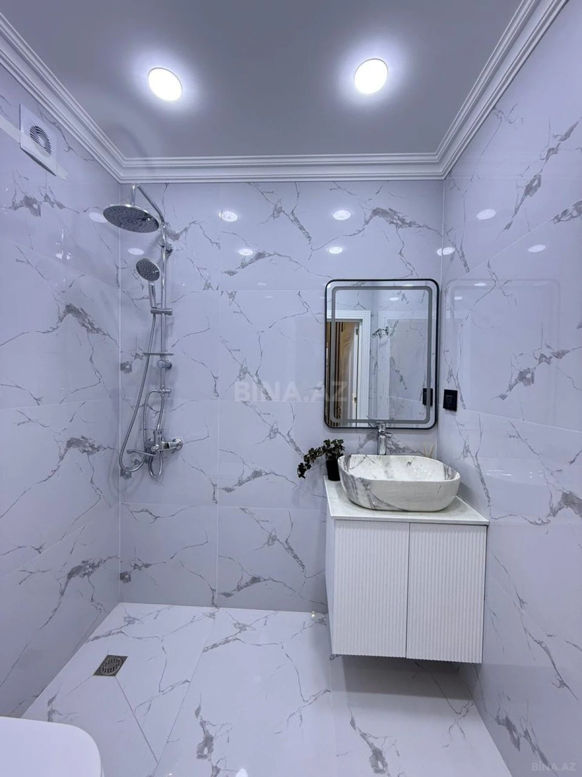 Satılır 2 otaqlı mənzil 45 m²