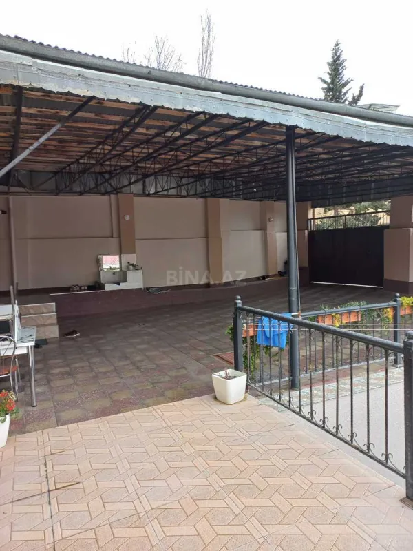 Satılır 7 otaqlı həyət evi 280 m²