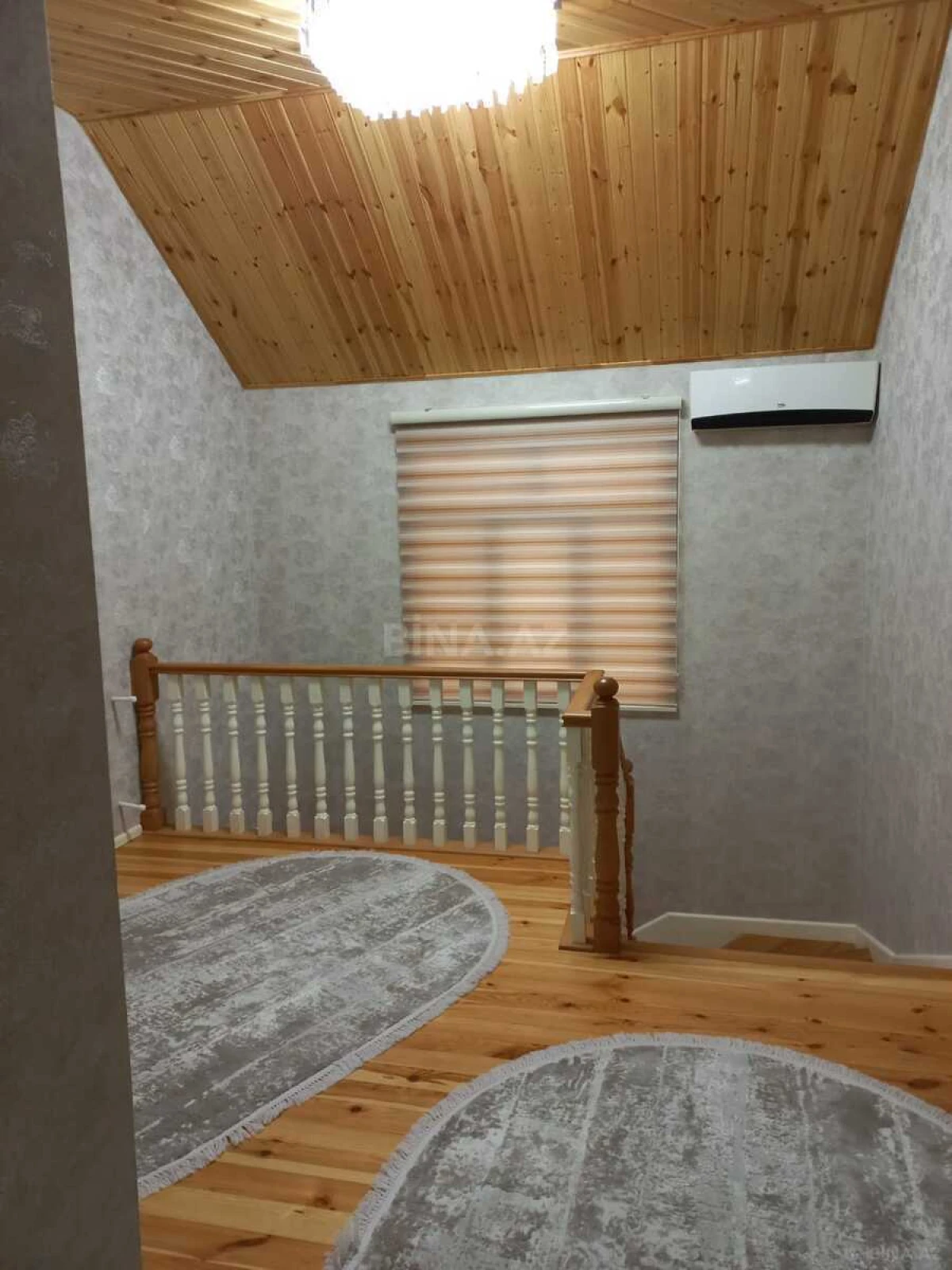 Satılır 7 otaqlı həyət evi 280 m²