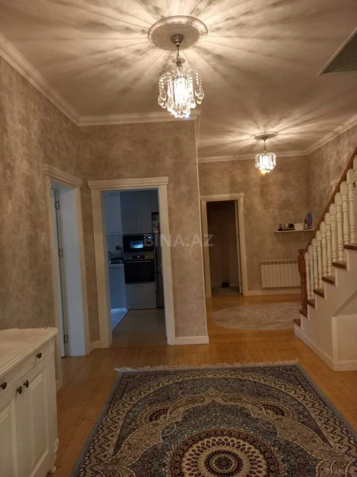 Satılır 7 otaqlı həyət evi 280 m²