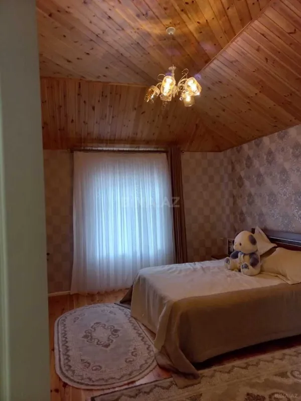 Satılır 7 otaqlı həyət evi 280 m²