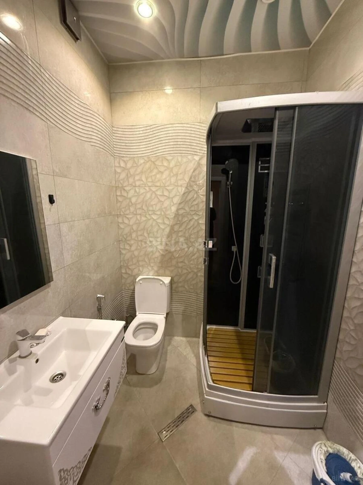 Kirayə verilir 3 otaqlı mənzil 105 m²