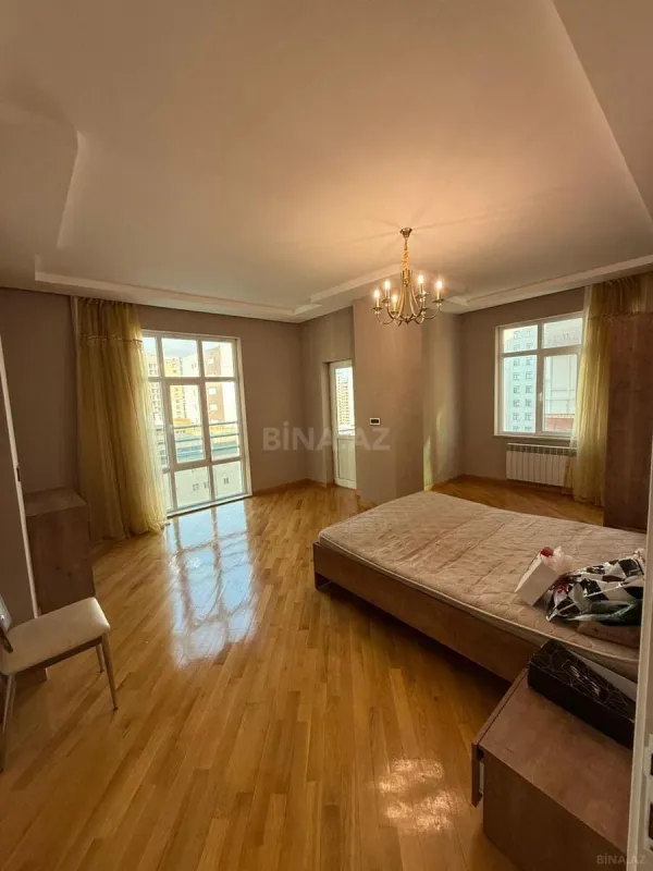 Kirayə verilir 3 otaqlı mənzil 105 m²