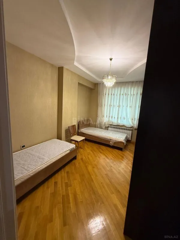 Kirayə verilir 3 otaqlı mənzil 105 m²