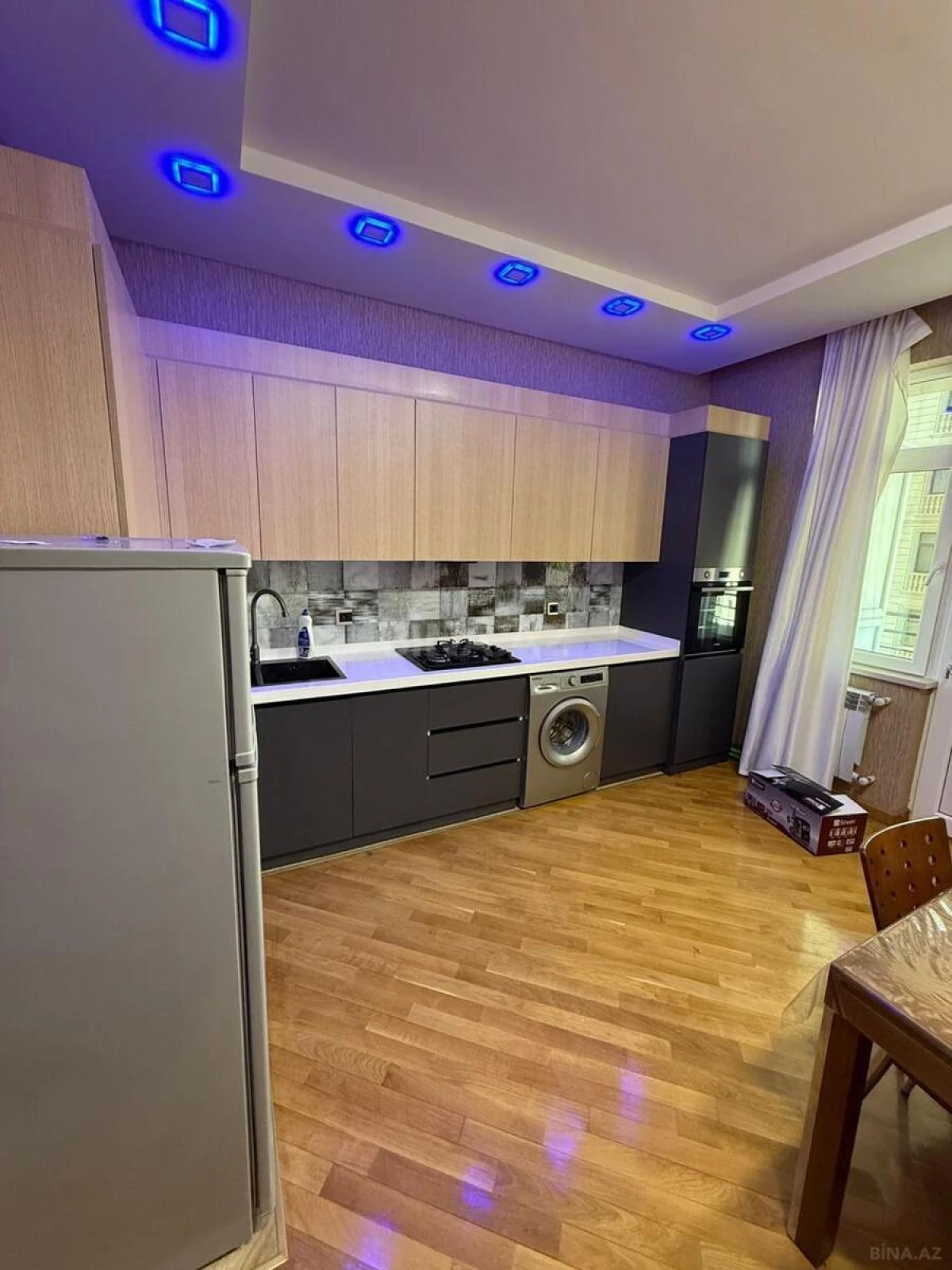 Kirayə verilir 3 otaqlı mənzil 105 m²