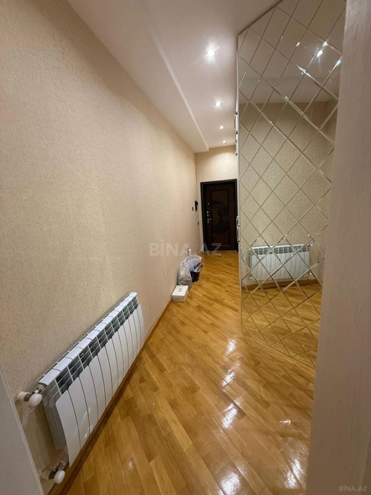 Kirayə verilir 3 otaqlı mənzil 105 m²