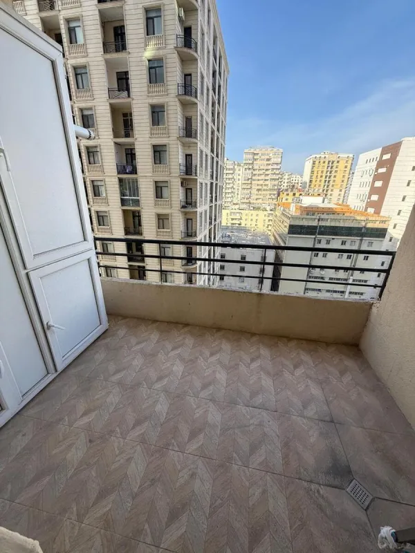 Kirayə verilir 3 otaqlı mənzil 105 m²